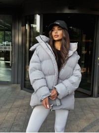 Жіночий зимовий пуховик сiрого кольору 35262