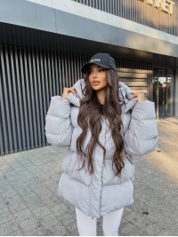 Жіночий зимовий пуховик сiрого кольору 35262
