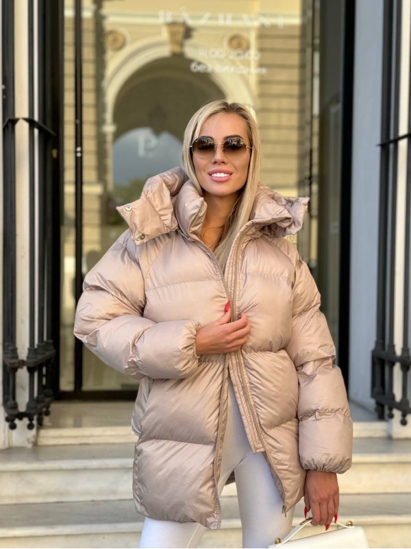 Жіноча зимова куртка с капюшоном бежевого кольору 35265
