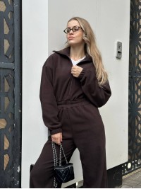 Жiночий флiсовий комбінезон коричневого кольору 35277