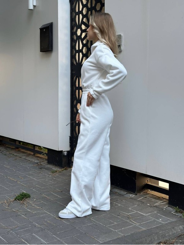 Жiночий флiсовий комбінезон молочного кольору 35278