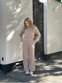 Жiночий флiсовий комбінезон бежевого кольору 35280