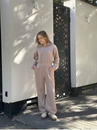 Жiночий флiсовий комбінезон бежевого кольору 35280