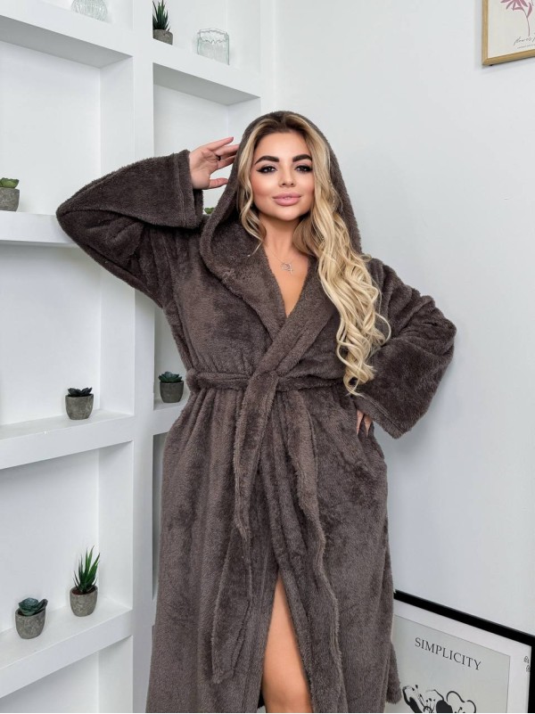 Жіночий махровий халат з капюшоном коричневого кольору 35281