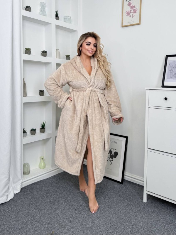 Жіночий махровий халат з капюшоном бежевого кольору 35282