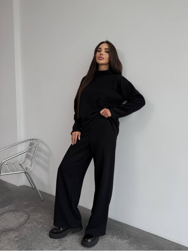 Базовий жiночий костюм з ангори чорного кольору 35283