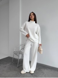 Базовий жiночий костюм з ангори молочного кольору 35287