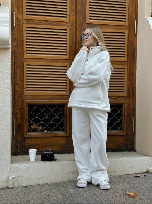 Жіночий теплий костюм з флісу молочного кольору 35290