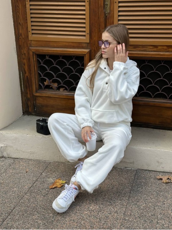 Жіночий теплий костюм з флісу молочного кольору 35290