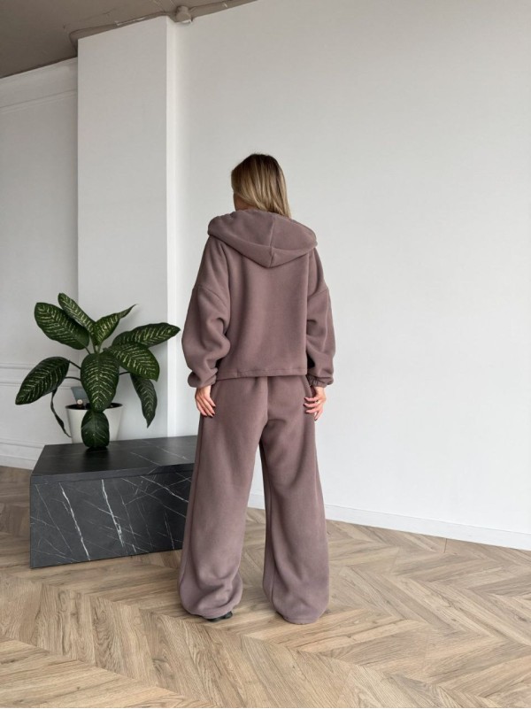 Жіночий теплий костюм вiльного крою кавового кольору 35294