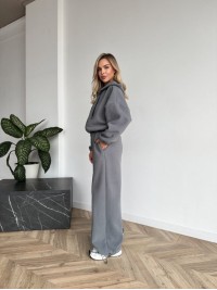 Жіночий теплий костюм вiльного крою сiрого кольору 35295
