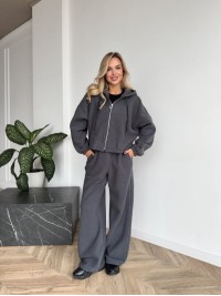 Жіночий теплий костюм вiльного крою графiтового кольору 35296