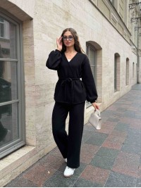 Класичний жiночий костюм з ангори чорного кольору 35302