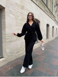 Класичний жiночий костюм з ангори чорного кольору 35302