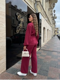 Класичний жiночий костюм з ангори бордового кольору 35303