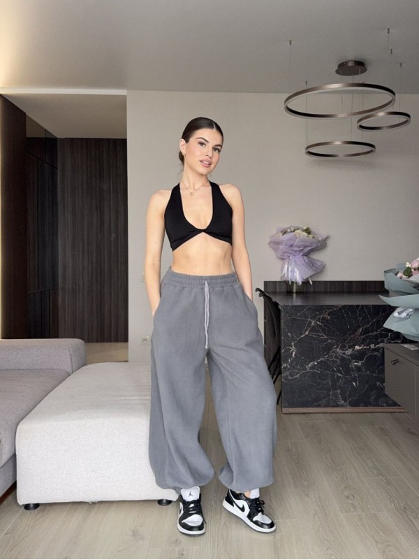 Жiночi теплi штани вiльного крою сiрого кольору 35309