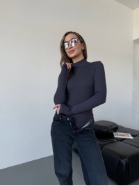 Базовий однотонний боді на флiсi графiтового кольору 35312