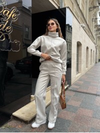 Базовий жiночий костюм з ангори сiрого кольору 35315