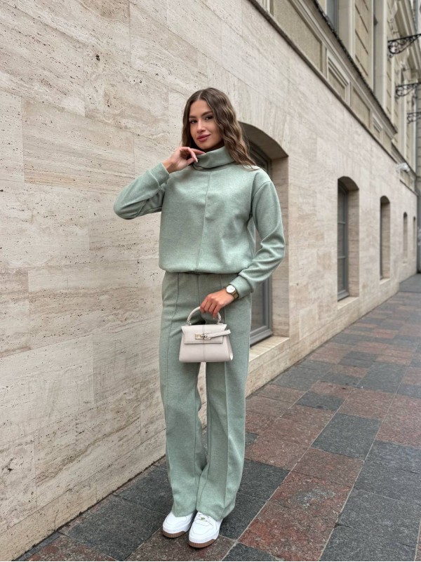 Базовий жiночий костюм з ангори м'ятного кольору 35317