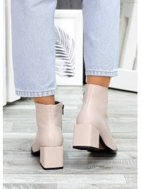 Жіночі шкіряні черевики на каблуку (хутро) бежевого кольору 35323