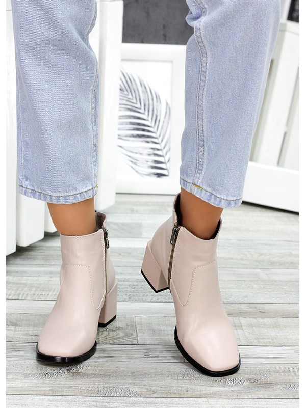 Жіночі шкіряні черевики на каблуку (байка) бежевого кольору 35324