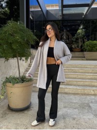 Жіночий в'язаний кардиган сiрого кольору 35345