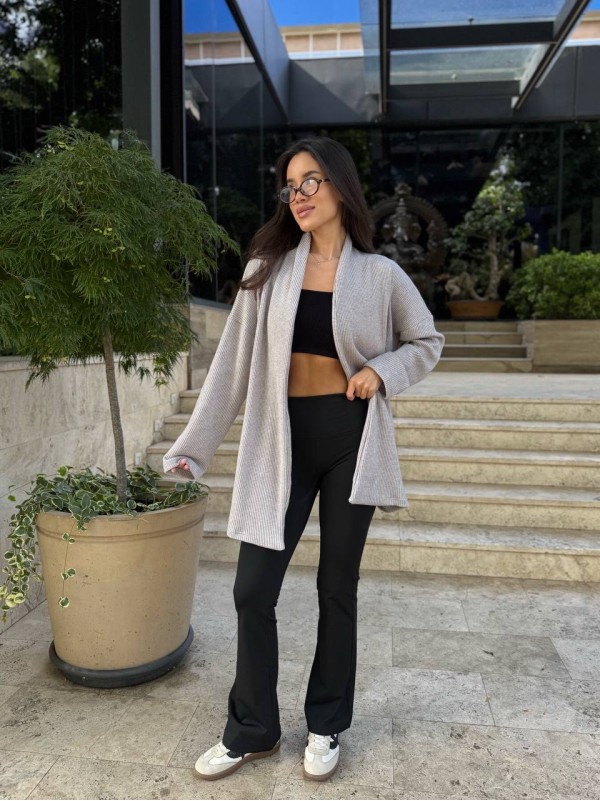 Жіночий в'язаний кардиган сiрого кольору 35345