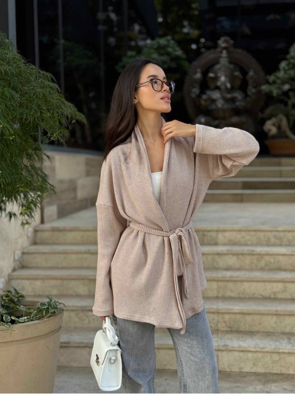 Жіночий в'язаний кардиган бежевого кольору 35350