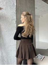 Коротка плiсерована спідниця коричневого кольору 35357