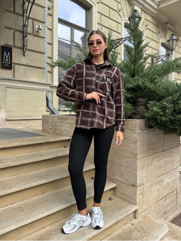 Жіноча флiсова сорочка в клітинку коричневого кольору 35364