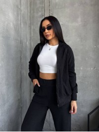 Базовий жiночий костюм на змiйцi чорного кольору 35370