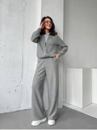 Базовий жiночий костюм на змiйцi сiрого кольору 35372