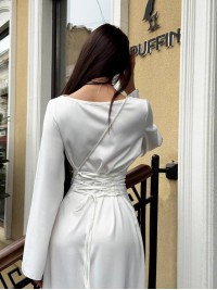 Вечірня шовкова сукня максі молочного кольору 35373