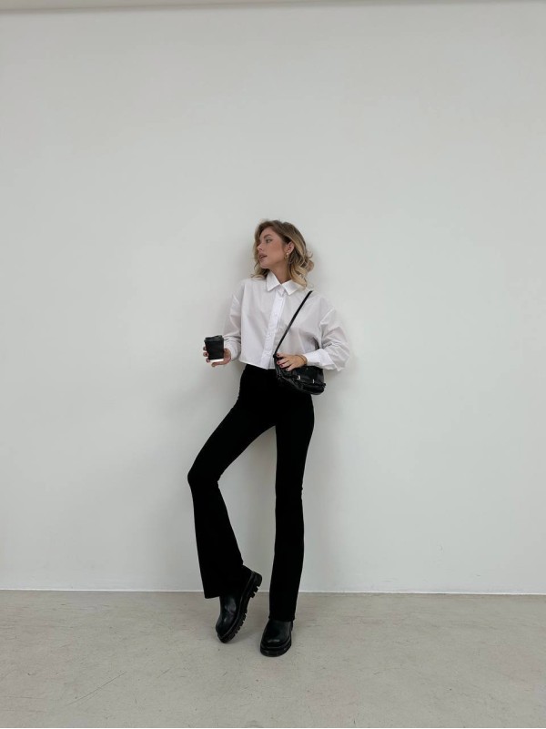 Жіночі лосини кльош на флiсi чорного кольору 35376