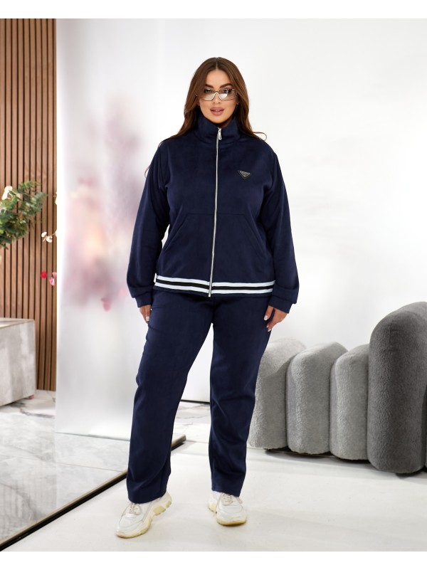 Жiночий прогулянковий костюм iз замшу синього кольору 35378