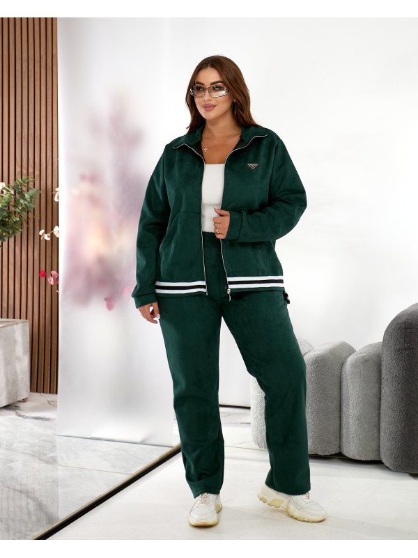 Жiночий прогулянковий костюм iз замшу смарагдового кольору 35381