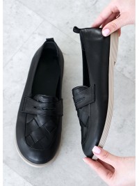 Жіночі шкіряні туфлі чорного кольору 35388