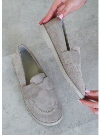 Жіночі туфлі з натуральної замші сірого кольору 35390