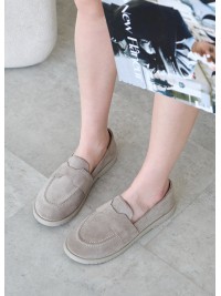 Жіночі туфлі з натуральної замші сірого кольору 35390