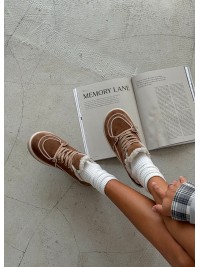 Жіночі замшеві зимові кросівки (хутро) коричневого кольору 35396