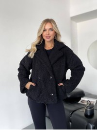 Жіноча коротка шуба-куртка з букле чорного кольору 35405