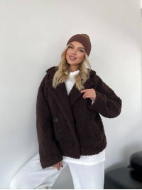 Жіноча коротка шуба-куртка з букле коричневого кольору 35406