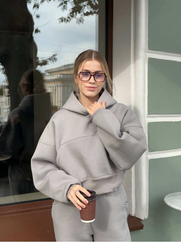 Жіночий теплий костюм з капюшоном сiрого кольору 35417