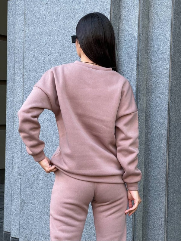 Базовий теплий жiночий костюм кавового кольору 35428