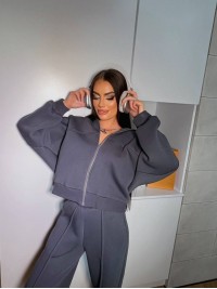 Жіночий теплий костюм з написом графiтового кольору 35429