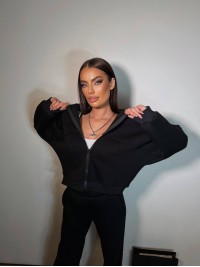 Жіночий теплий костюм з написом чорного кольору 35430