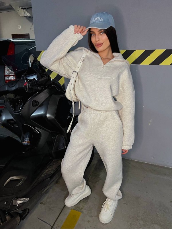 Жіночий теплий костюм з капюшоном сiрого кольору 35434