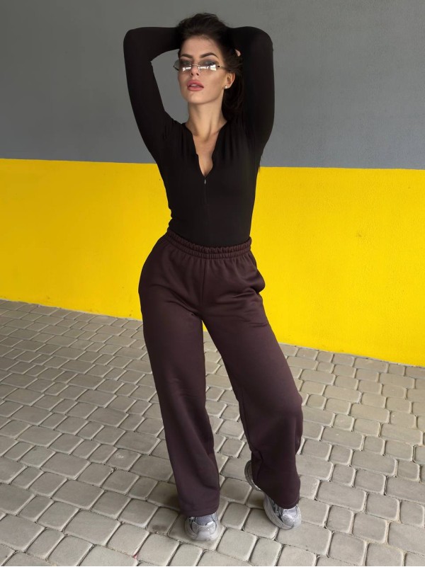 Жіночий легкий лонгслів чорного кольору 35453