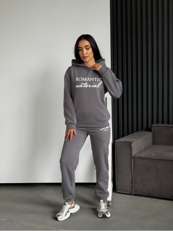 Жіночий спортивний костюм на флiсi з написом сiрого кольору 35455
