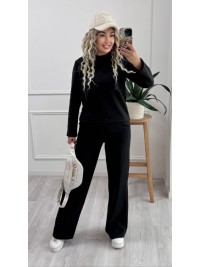 Теплий жiночий костюм чорного кольору 35459